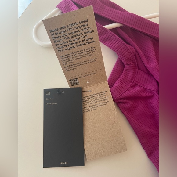 NIKE yoga workout tank - Picture 5 of 7